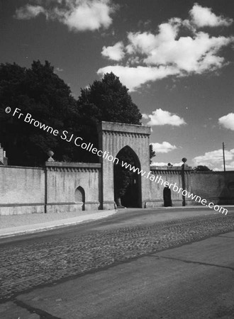 RATHFARNHAM CASTLE ENTRANCE GATE